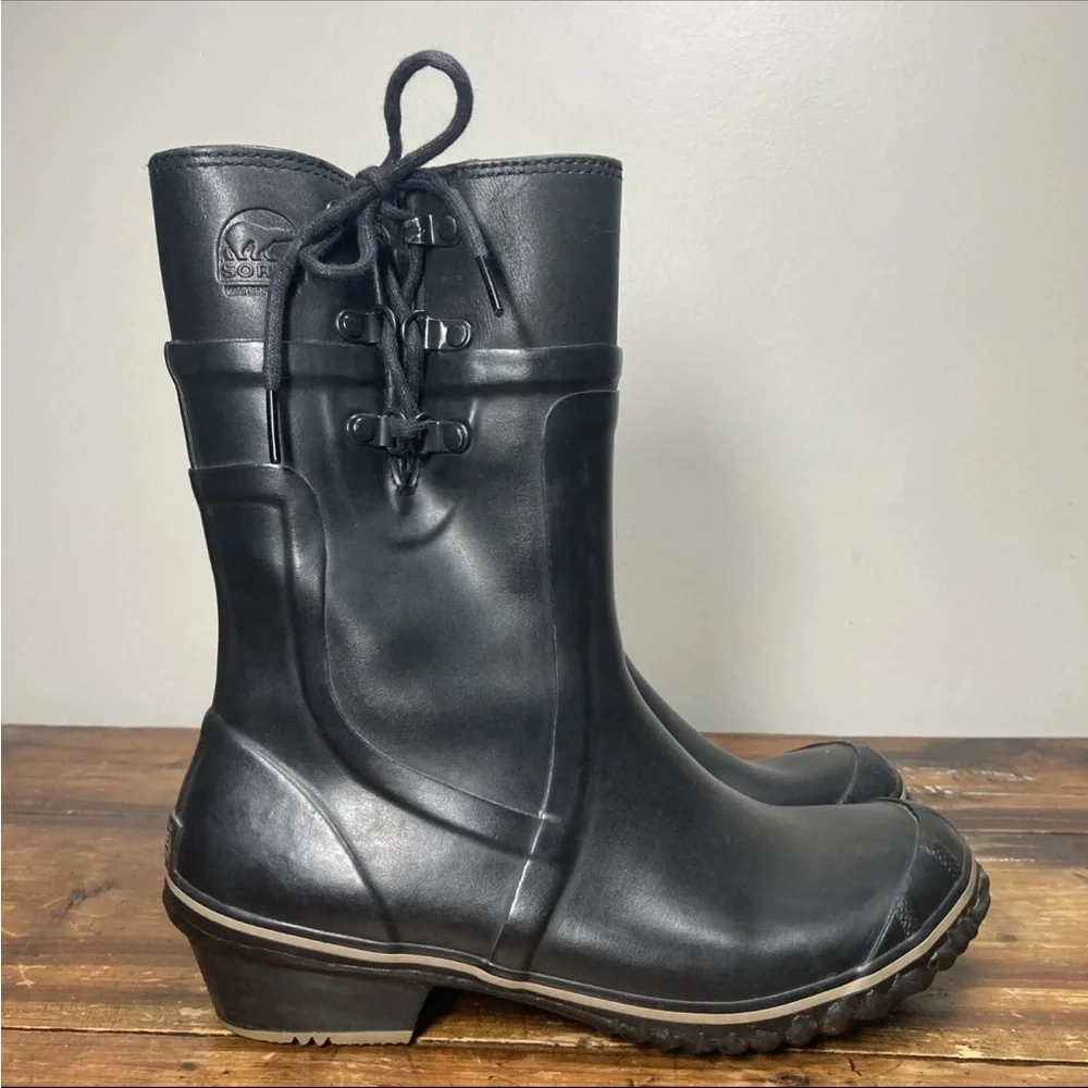 Sorel Conquest Carly rain boots womens 7 38 Waterproof Rubber Black leather edge